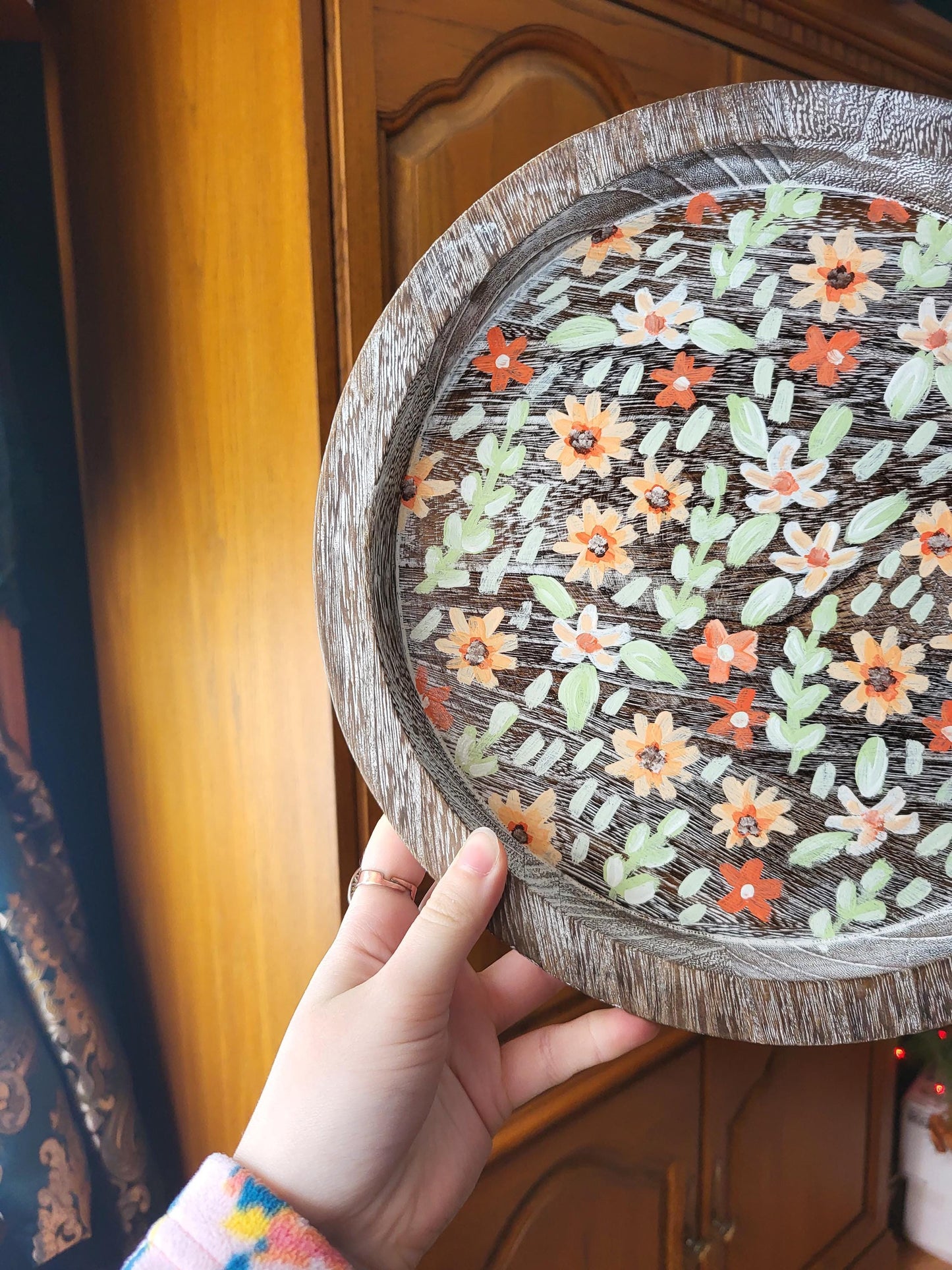 acrylic floral wooden tray*acrylic art on tray*wooden tray*painted wooden tray*floral painted wooden trays*flower tray art*wooden trays art