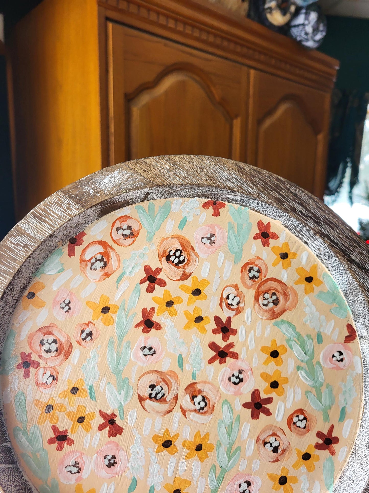 acrylic floral wooden tray*acrylic art on tray*wooden tray*painted wooden tray*floral painted wooden trays*flower tray art*wooden trays art