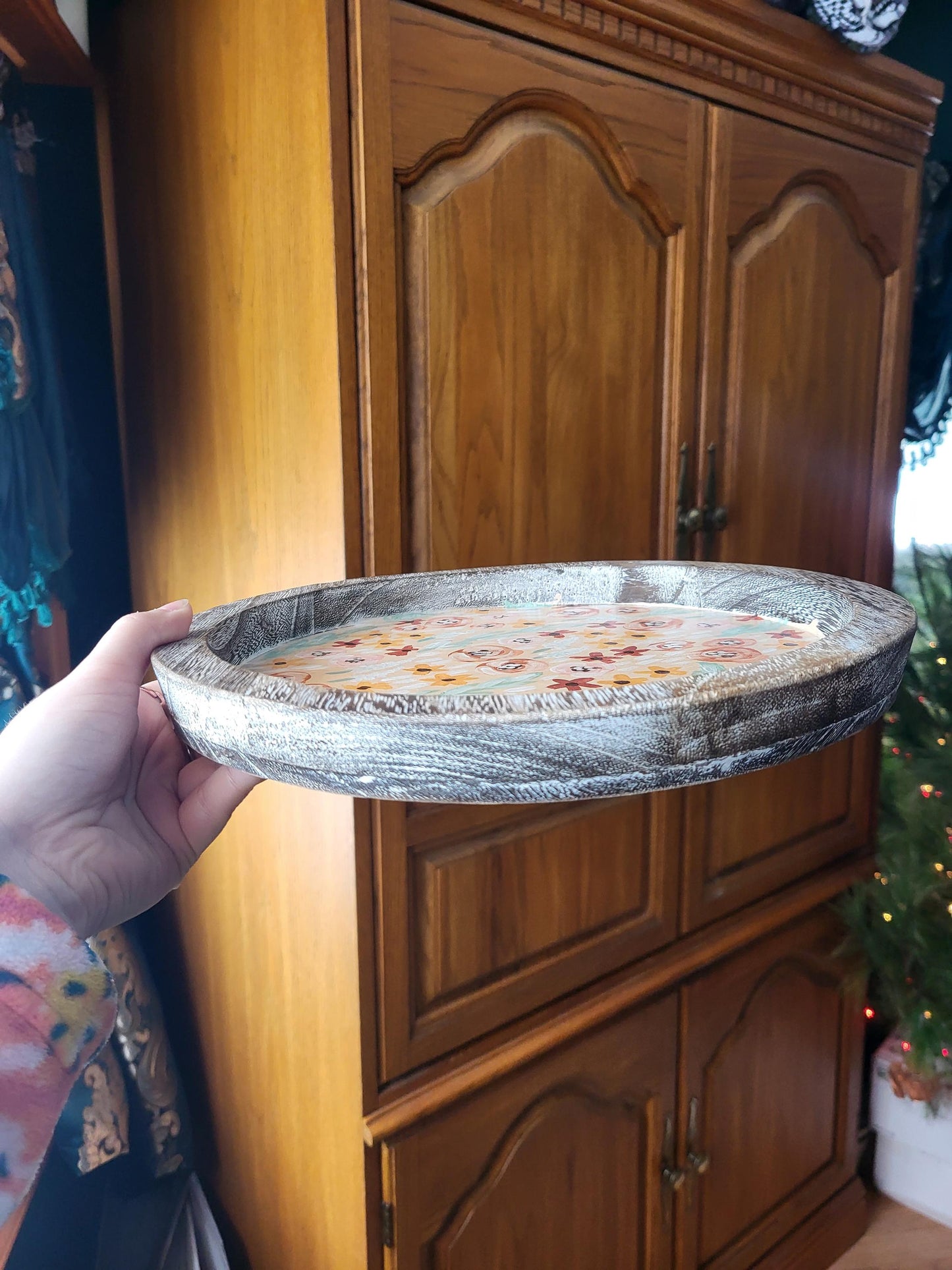 acrylic floral wooden tray*acrylic art on tray*wooden tray*painted wooden tray*floral painted wooden trays*flower tray art*wooden trays art